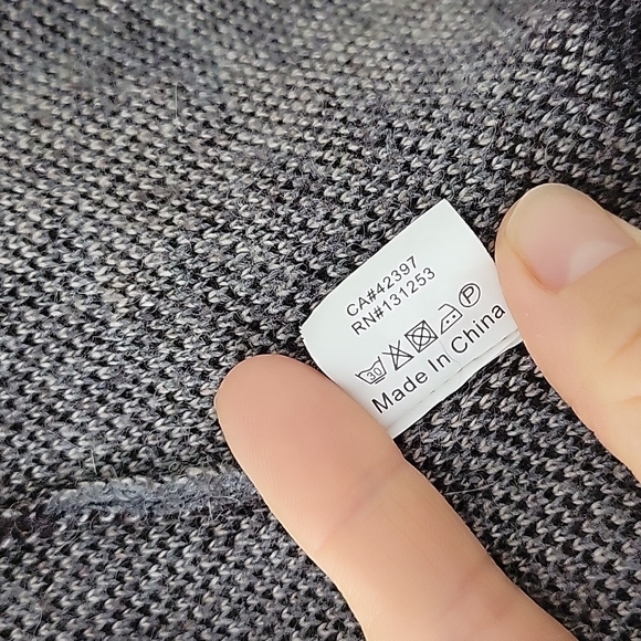 Pink Martini Woven Aztec Wrap Shawl - Size XS - Picture 4 of 8